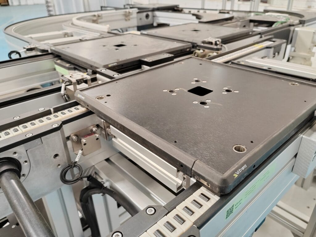 Plastic accumulated chain conveyor 2 scaled 3